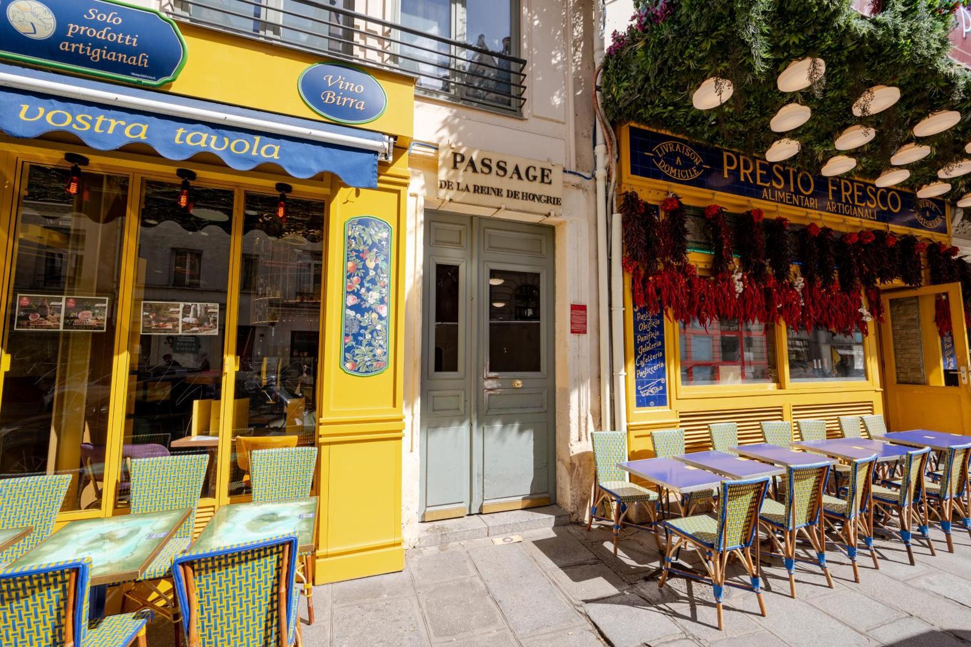 Апартаменты Superb Tiny House In Heart Of Paris 1St! Экстерьер фото